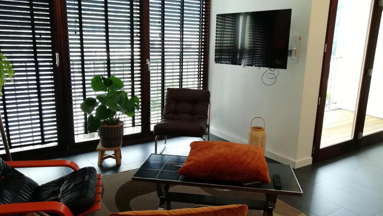 Appartement loft Vintage vue sur le château Bouillon Exterior foto